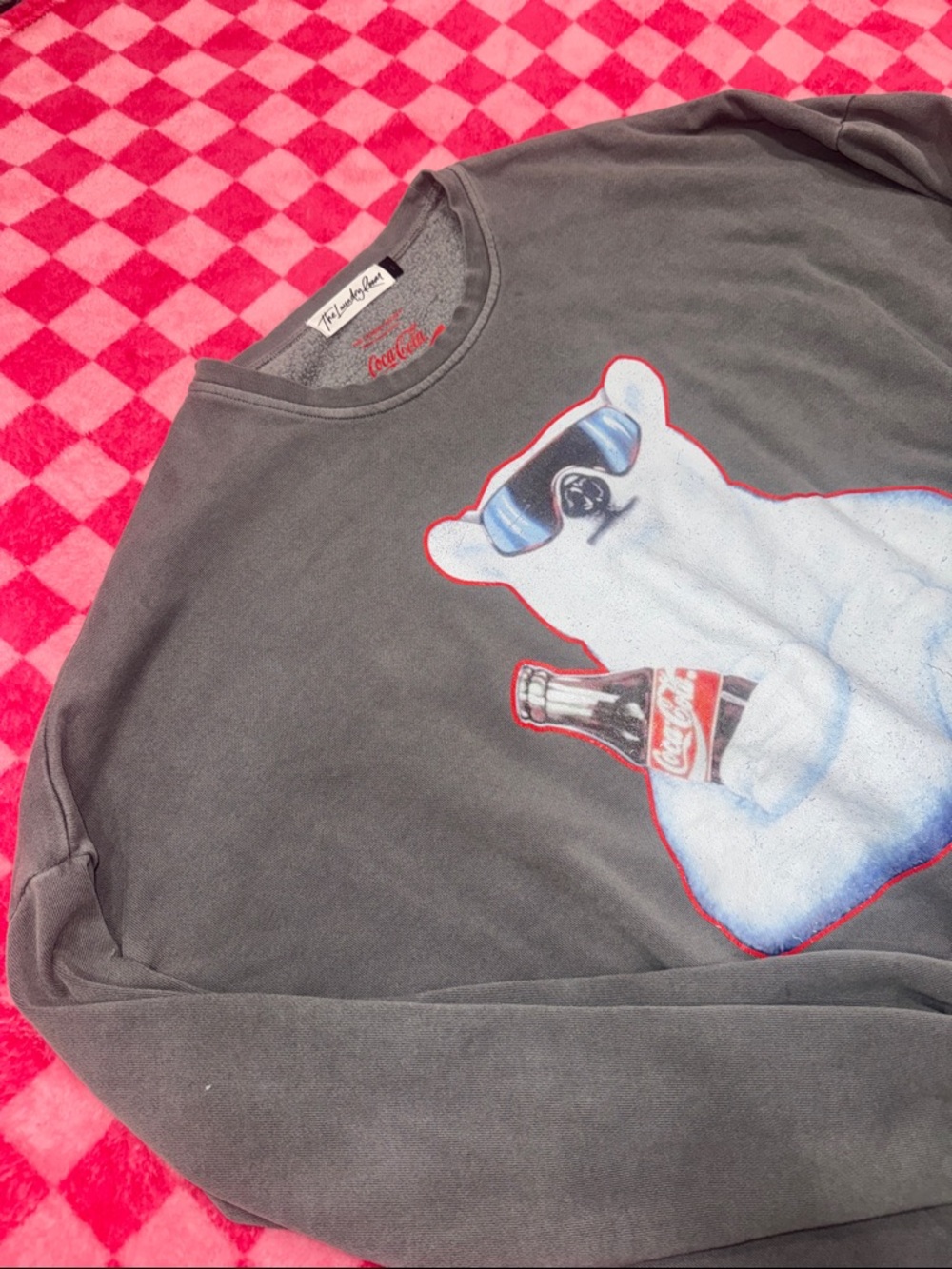 RARE Coca Cola Men's Charcoal Gray Polar Bear Graphic Cinched Crewneck - Picture 3 of 7
